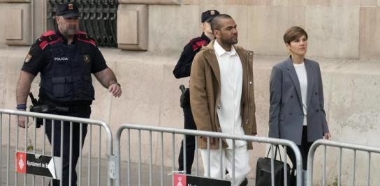 西媒：阿爾維斯要求對性侵受害者進行新的心理評估，被法院駁回