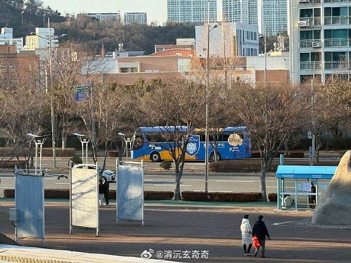 泰山隊退賽！博主：蔚山的大巴已經抵達球場，隨後又開了回去