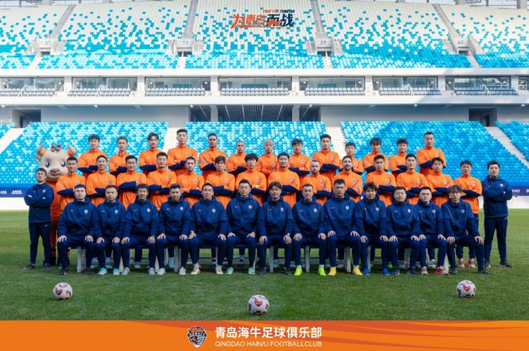 青島海牛一線隊名單：老將鄭龍、薩裏奇坐鎮，金洋洋等新援在列