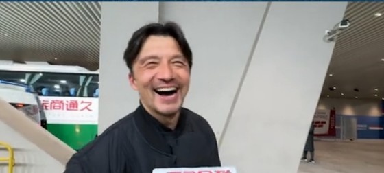帶孩子和帶球隊哪個更累？謝暉笑言：都累，但帶孩子更累