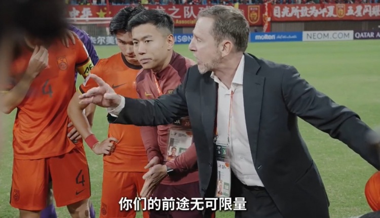 連說三次“很棒”！久爾傑維奇賽後喊話隊員：你們的前途無可限量